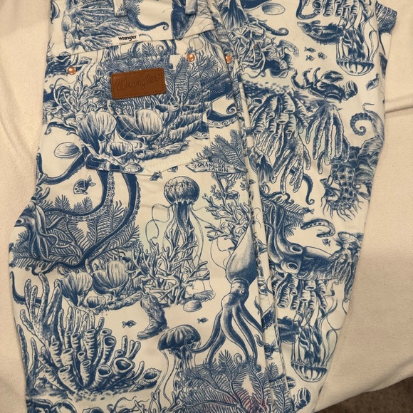 WRANGLER WOMEN'S HIGH RISE NAUTICAL PRINT WANDERER FLARE JEANS - Picture 6 of 11